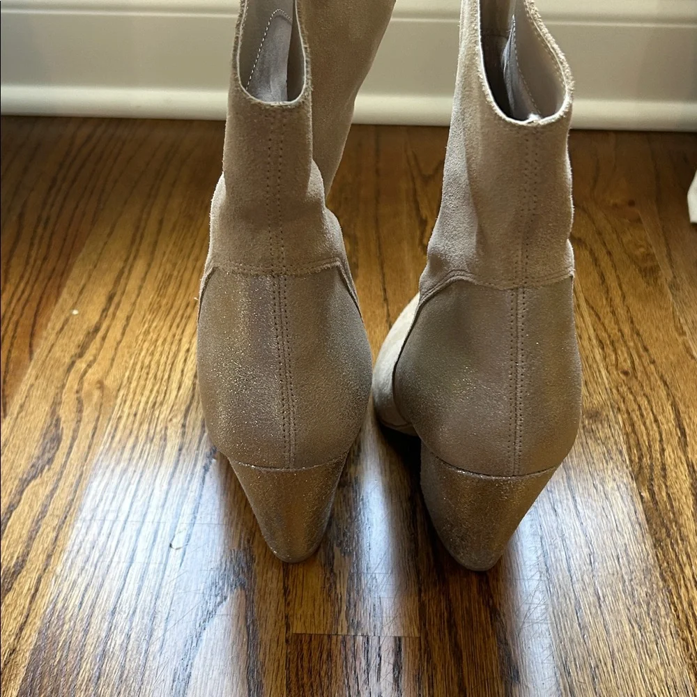 Dolce Vita Beige Suede Pointed-Toe Heeled Boots - Picture 4 of 6